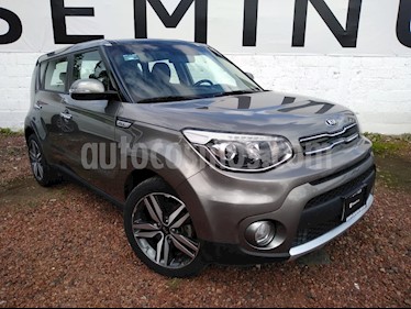 Foto Kia Soul EX Pack Aut usado (2018) color Gris precio $272,100
