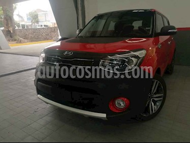 foto Kia Soul EX Pack Aut usado (2018) color Rojo precio $328,000