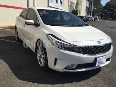 Foto venta Auto Seminuevo Kia Soul FORTE (2017) color Blanco precio $230,000