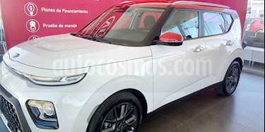 foto Kia Soul EX Aut usado (2020) color Crema precio $320,000