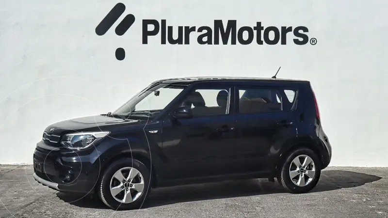Foto Kia Soul LX Aut usado (2019) color Negro precio $239,000