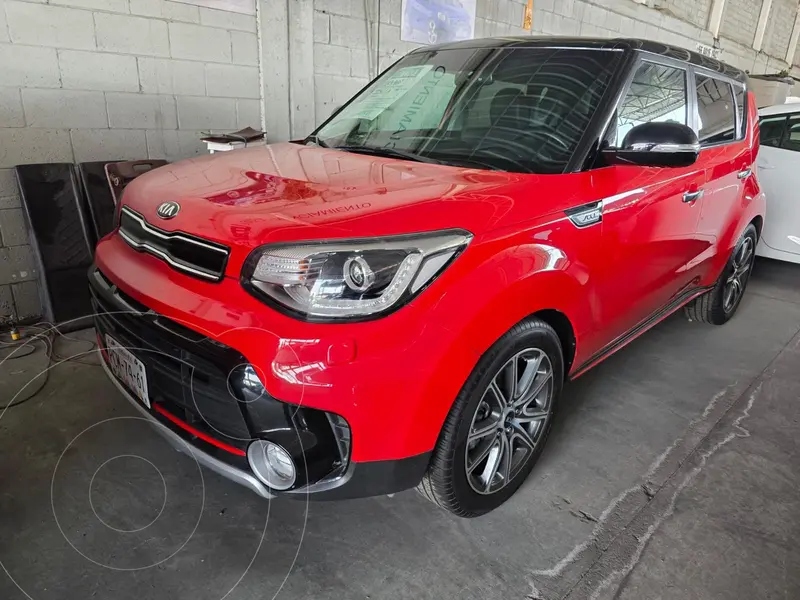 Foto Kia Soul SX Aut usado (2018) color Rojo precio $269,800