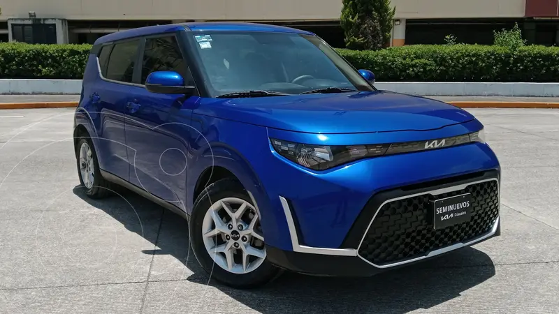 Foto Kia Soul LX usado (2023) color Azul financiado en mensualidades(enganche $68,354 mensualidades desde $7,865)