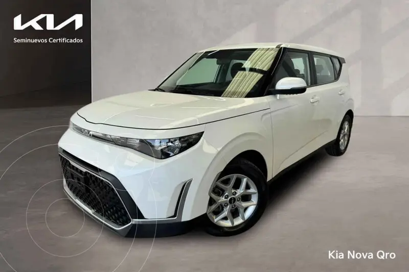 Foto Kia Soul LX Aut usado (2023) color Blanco financiado en mensualidades(enganche $87,200 mensualidades desde $7,486)