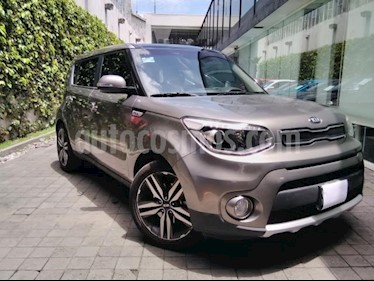 foto Kia Soul 5P EX PACK 20L 150 HP TA A/AC. PIEL TP F. NIEBLA usado (2018) color Gris precio $310,000