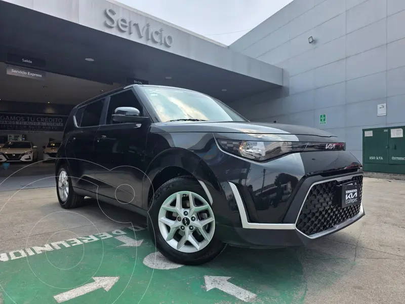 Foto Kia Soul LX Aut usado (2023) color Negro financiado en mensualidades(enganche $71,820 mensualidades desde $8,264)