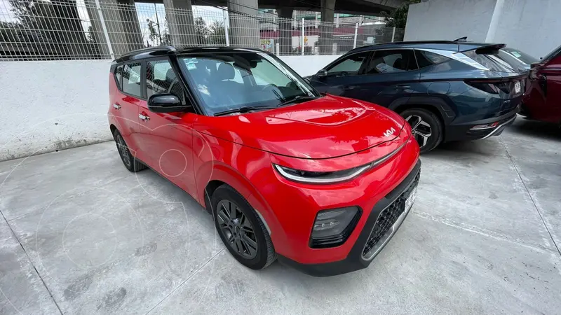 Foto Kia Soul EX Aut usado (2022) color Rojo precio $303,000
