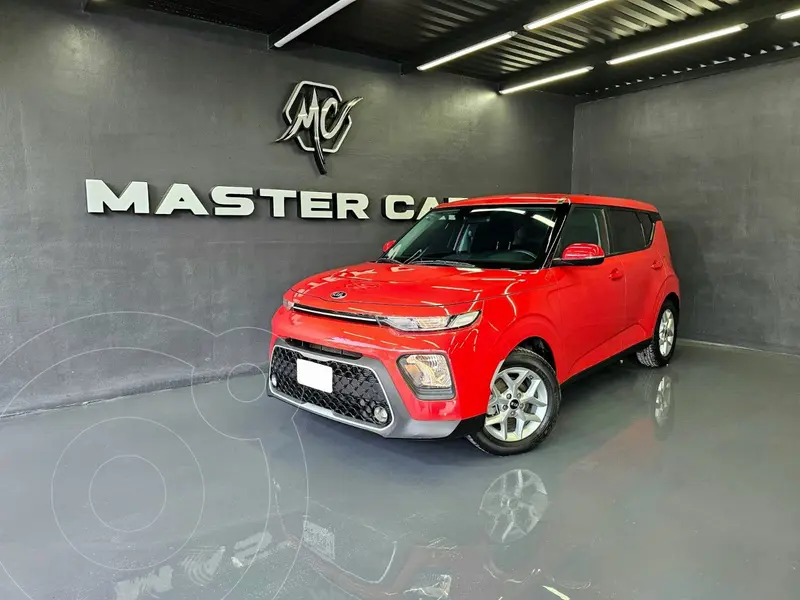 Foto Kia Soul LX usado (2020) color Rojo precio $239,000
