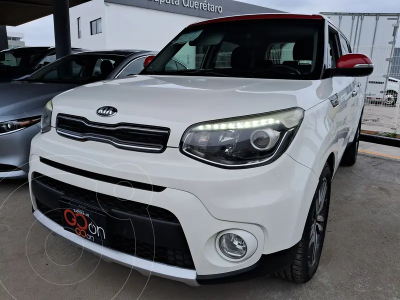 Foto Kia Soul EX Aut usado (2018) color Blanco precio $280,000