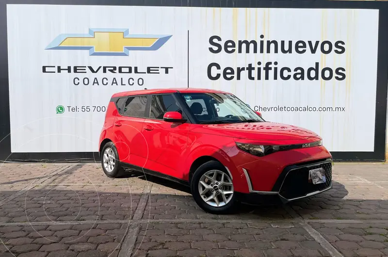 Foto Kia Soul LX Aut usado (2023) color Rojo precio $315,000
