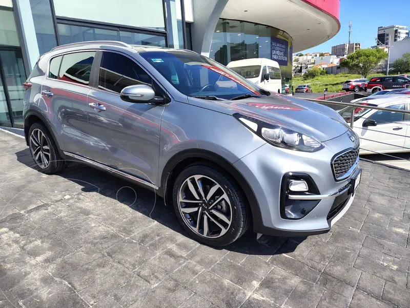 Foto Kia Sportage EX Pack 2.0L usado (2019) color plateado precio $330,000