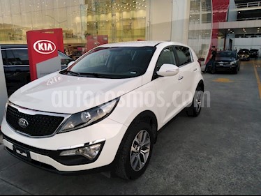 foto Kia Sportage EX 2.0L usado (2016) color Blanco precio $225,900