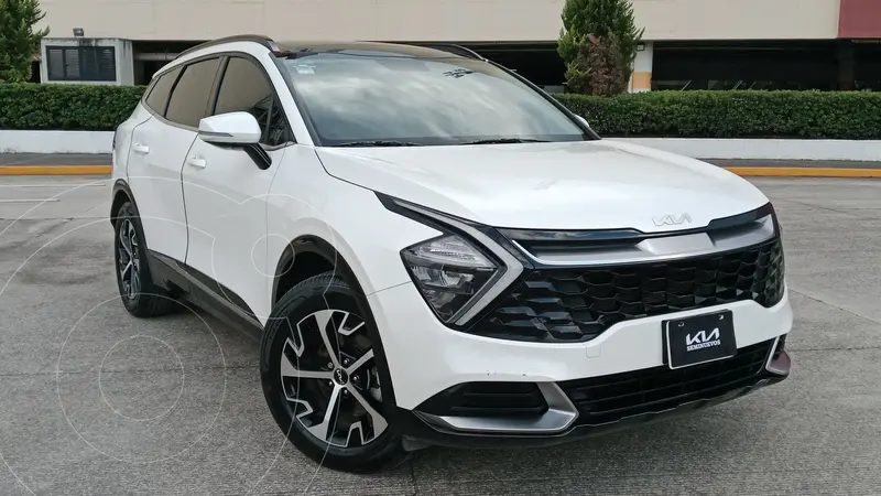 Foto Kia Sportage EX Pack usado (2023) color Blanco precio $549,800