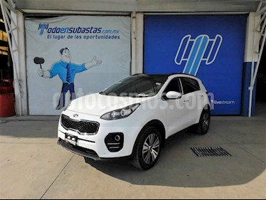 foto Kia Sportage 5 pts. EX PACK, TA A/AC, Camara reversa QCP GPS RA usado (2018) color Blanco precio $150,000