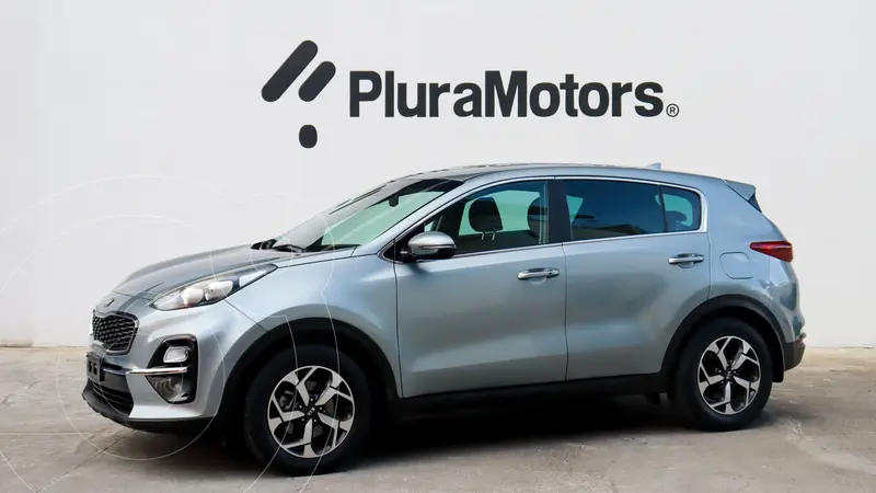 Foto Kia Sportage EX 2.0L usado (2019) color plateado precio $299,000