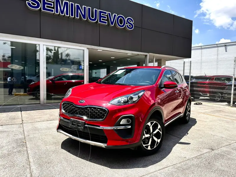 Foto Kia Sportage 2.0L EX usado (2022) color Rojo financiado en mensualidades(enganche $73,700 mensualidades desde $8,274)