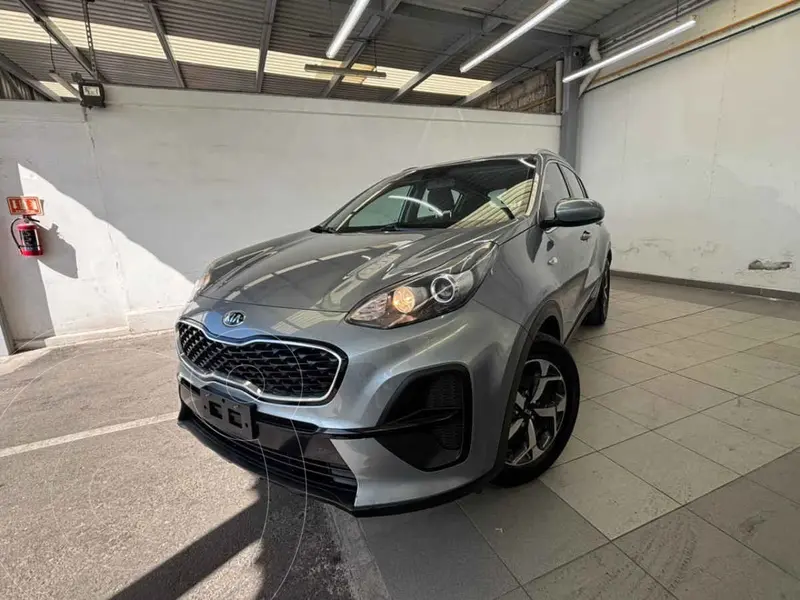 Foto Kia Sportage LX 2.0L Aut usado (2021) color Gris financiado en mensualidades(enganche $84,475 mensualidades desde $7,252)
