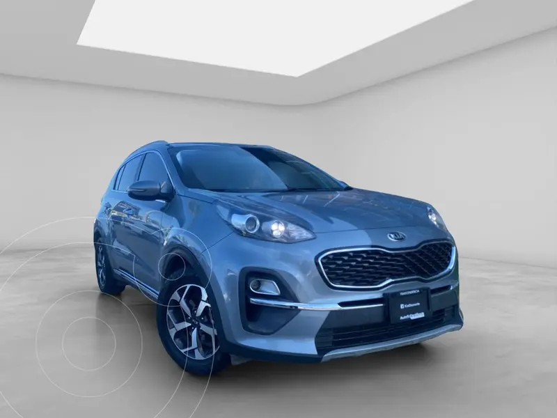 Foto Kia Sportage 2.0L EX usado (2022) color plateado financiado en mensualidades(enganche $75,900 mensualidades desde $9,232)