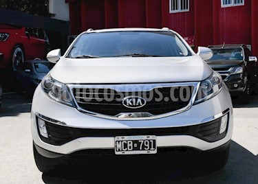 Foto KIA Sportage SL 4x2 Full Aut usado (2013) color Gris Claro precio $800.000