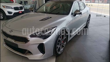 foto Kia Stinger 4 pts. GT, 3.30T, Biturbo, TA, camara reversa 8", usado (2018) color Gris precio $698,000
