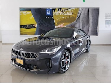 Kia Stinger 4P GT LINE 2.0T TA CAMARA REVERSA 8 VOLANTE DEPOR usado (2019) color Naranja precio $598,311
