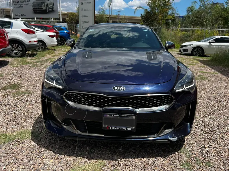 Foto Kia Stinger GT Line usado (2019) color Azul Marino precio $390,000