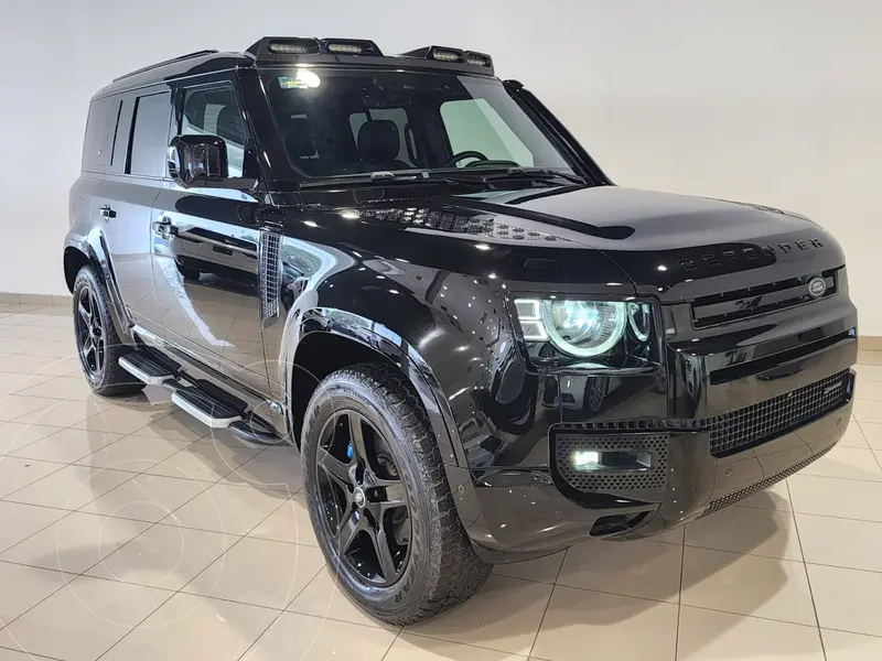 Foto Land Rover Defender 110 X-Dynamic SE usado (2023) color Negro Santorini precio $1,679,000