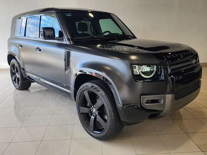 Foto Land Rover Defender 110 V8 Carpathian Edition usado (2024) color Negro Santorini precio $2,800,000