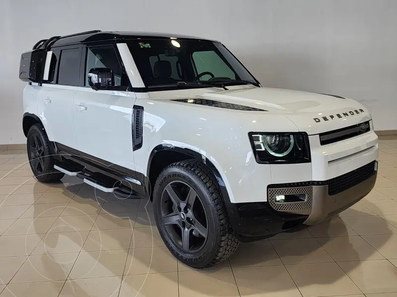 Foto Land Rover Defender 110 X-Dynamic SE usado (2025) color Blanco Fuji precio $2,239,000