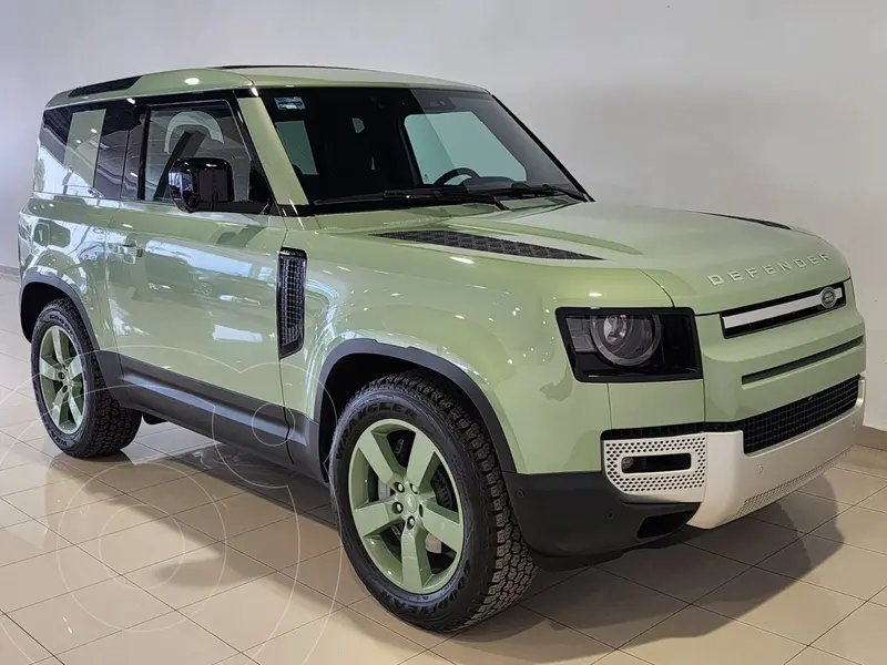 Foto Land Rover Defender 90 P400 MHEV usado (2023) color Verde precio $2,169,000