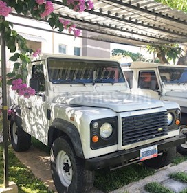 Land Rover Defender 90 Td5 Csw L4,2.5i,8v S 2 2 usado (2005) color Blanco precio BoF27.000
