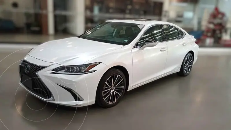 Foto Lexus ES Hybrid 300 HV usado (2022) color Blanco financiado en mensualidades(enganche $277,088 mensualidades desde $12,586)