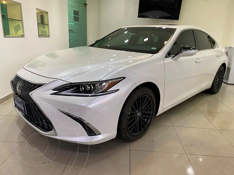 Foto Lexus ES Hybrid 300 usado (2024) color Blanco precio $939,000