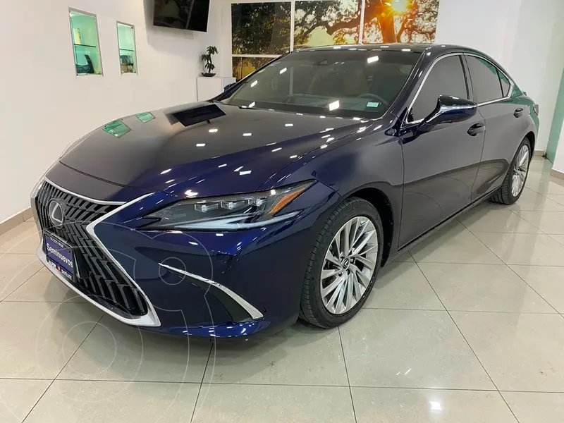 Foto Lexus ES 250 usado (2023) color Azul precio $899,000
