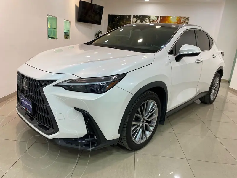 Foto Lexus NX Hybrid 350H Luxury usado (2022) color Blanco precio $799,000