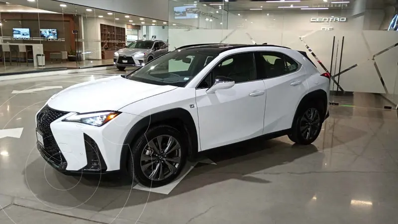 Foto Lexus UX Hybrid 250 F-Sport usado (2023) color Blanco financiado en mensualidades(enganche $284,478 mensualidades desde $12,921)