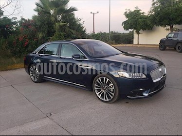 Lincoln Continental 3.0L usado (2018) color Azul Marino precio $750,000