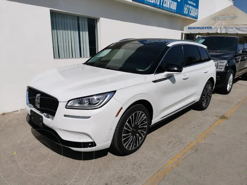 Foto Lincoln Corsair RESERVE 2.3L usado (2022) color Blanco precio $790,000
