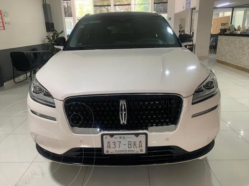 Foto Lincoln Corsair 2.3L Reserve usado (2021) color Blanco precio $625,000