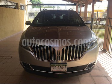 Lincoln MKX 3.7L 4x2 usado (2013) color Plata Estelar precio $250,000