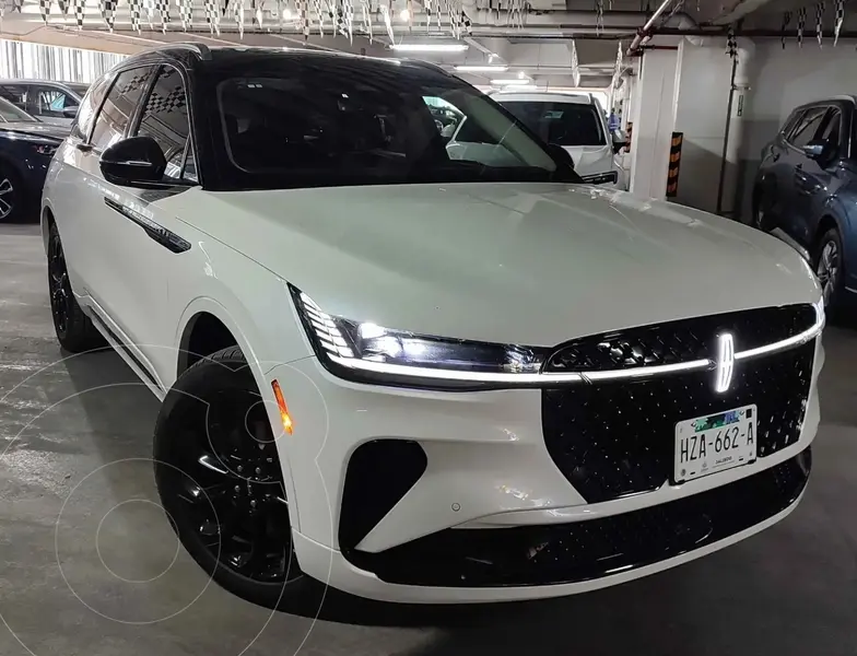 Foto Lincoln Nautilus 2.0L Reserve Hibrida usado (2025) color Blanco Perla precio $1,098,000