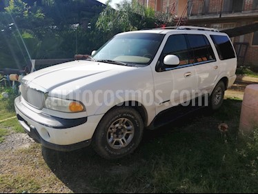 Foto Lincoln Navigator 5.4L 4x2 usado (2000) color Blanco precio $60,000