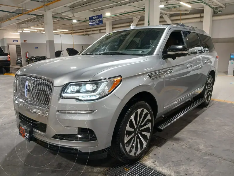 Foto Lincoln Navigator Reserve usado (2024) color plateado financiado en mensualidades(enganche $542,002 mensualidades desde $41,447)