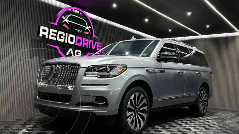 Foto Lincoln Navigator Reserve usado (2023) color Plata precio $1,550,000