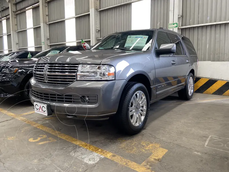 Foto Lincoln Navigator Select L usado (2014) color Gris Nocturno financiado en mensualidades(enganche $77,700 mensualidades desde $8,288)