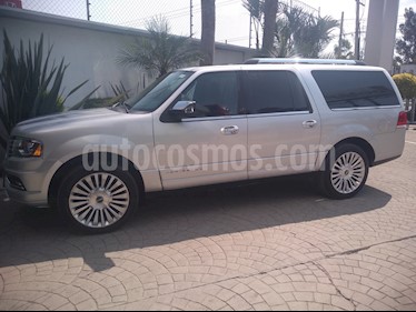 Lincoln Navigator Reserve usado (2016) color Plata precio $538,900
