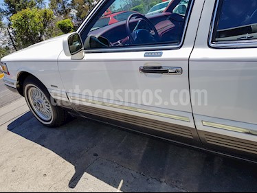 Lincoln Town Car Signature usado (1995) color Blanco precio $100,000