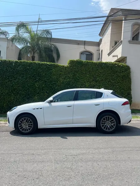maserati grecale
