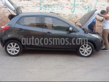 Mazda 2 Sedan 1.5L Aut usado (2009) color Gris Metropolitano precio $22.500.000