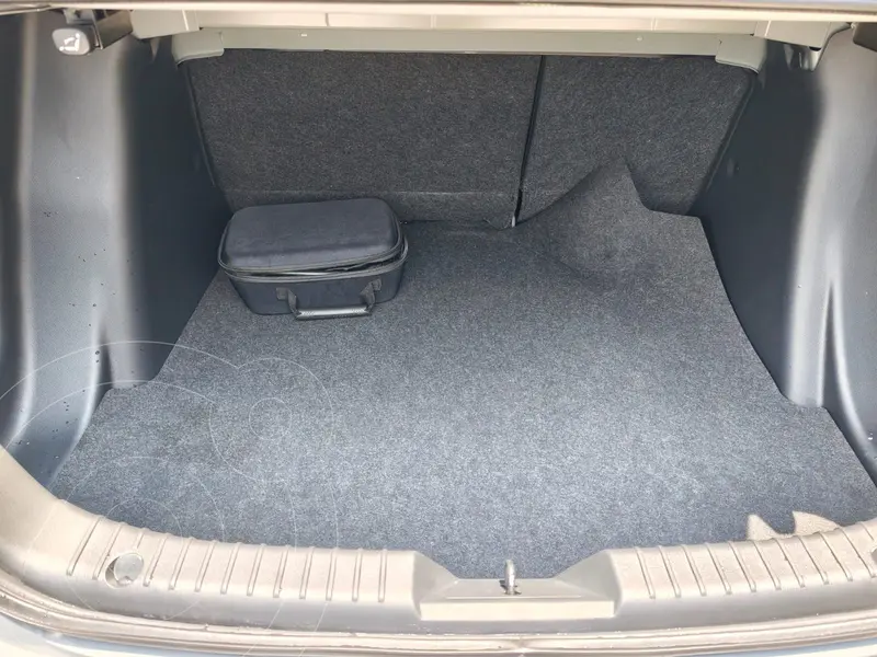 mazda 2-sedan